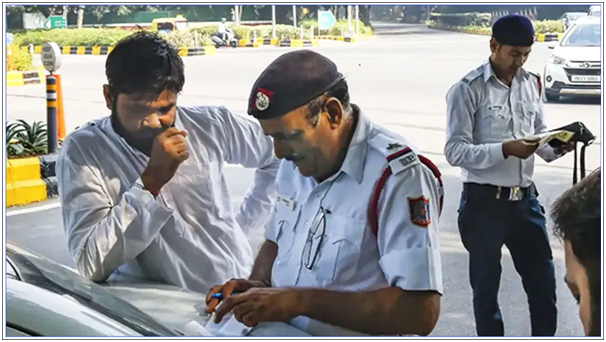 Traffic Challan: మీ వాహనంపై ట్రాఫిక్ చలాన ఉందా? ఇలా పేటీఎం ద్వారా కూడా చెల్లించవచ్చు