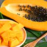 Papaya: బొప్పాయి తిన్న తర్వాత  ఈ ఆహారాలు తినకూడదు.. అవేంటంటే