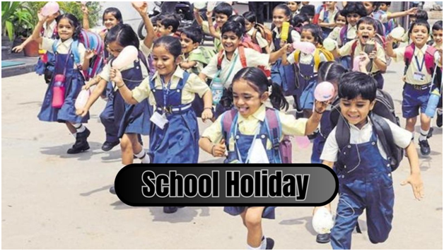 School Holidays: మార్చి లో వరుసగా మూడు రోజులు పాఠశాలలకు సెలవు.. కారణం ఇదే..